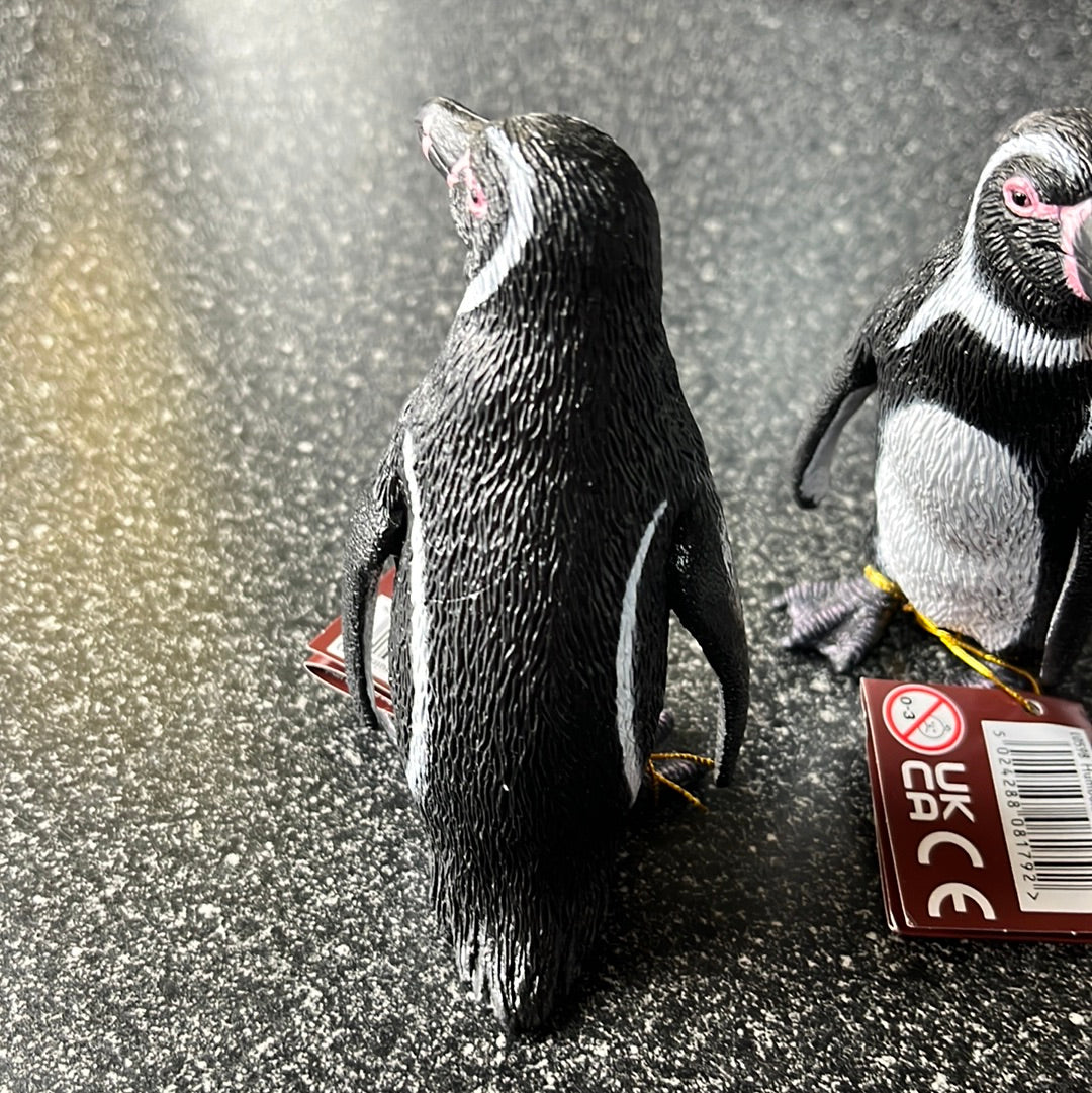 2 x Ravensden 10cm Humboldts Penguin L059B